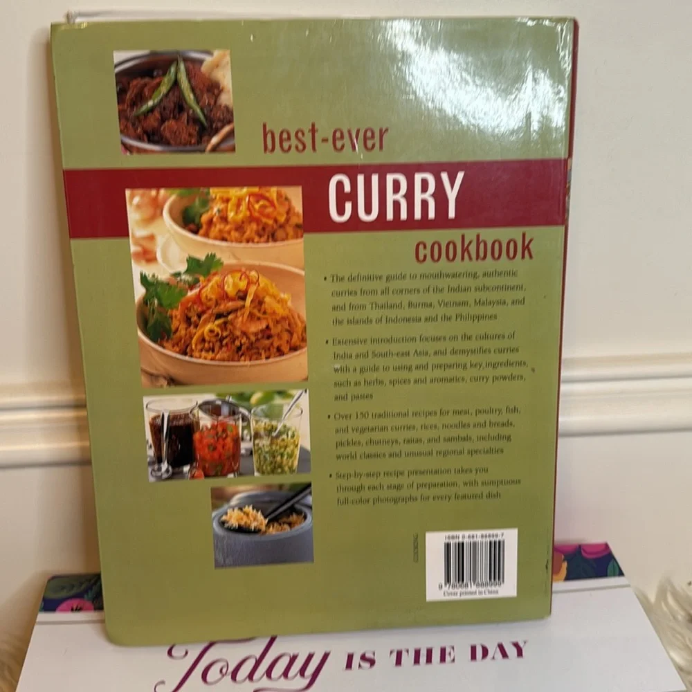 Best-Ever Curry Cookbook by - White and‎ Orange